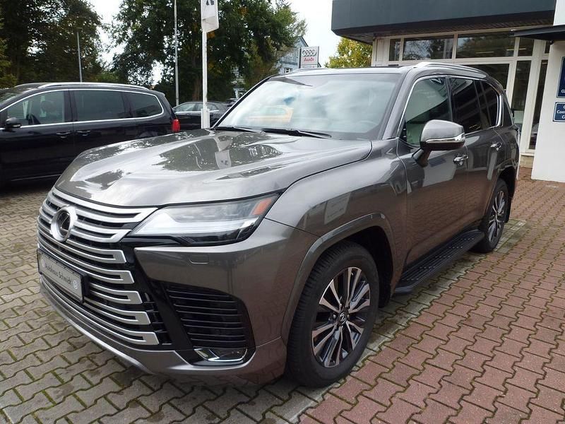 Gebraucht Lexus LX500 309 PS (227 kW) 2023 Grau SUV