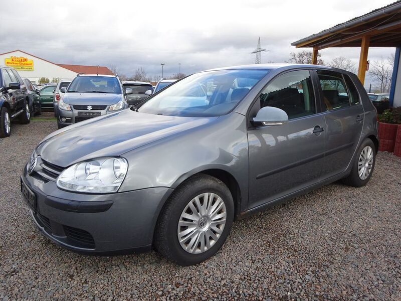 Grau Gebraucht 2005 VW Golf IV Trendline Limousine | 1.750 € (Superpreis) - Bild 1/4