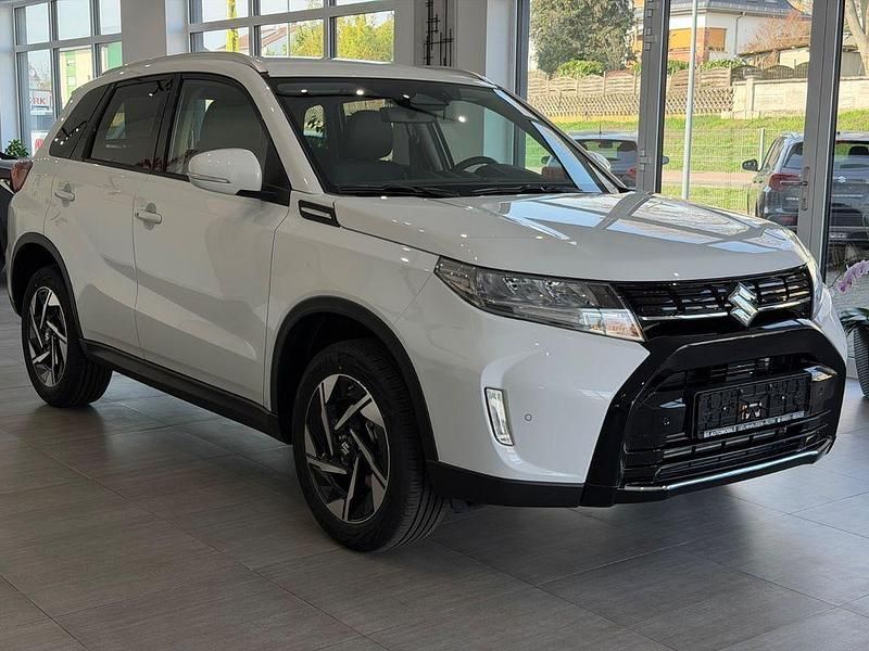 Neu Suzuki Vitara Comfort+ 110 PS (80 kW) 2026 Weiß SUV