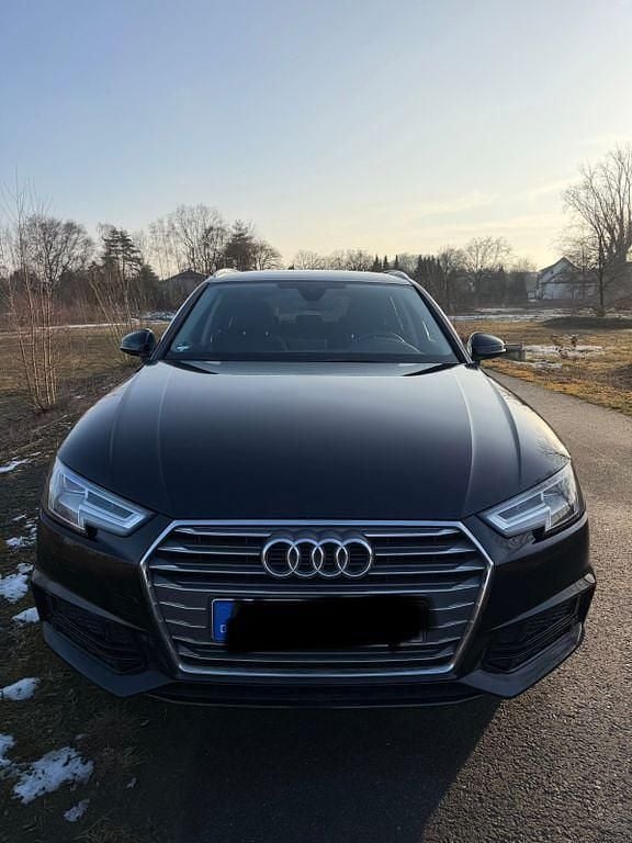 Gebraucht Audi A4 S-Line 190 PS (139 kW) 2018 Schwarz Kombi