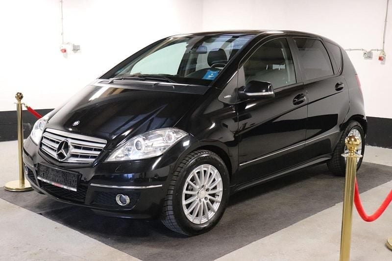 Gebraucht Mercedes A200 193 PS (141 kW) 2010 Schwarz Limousine