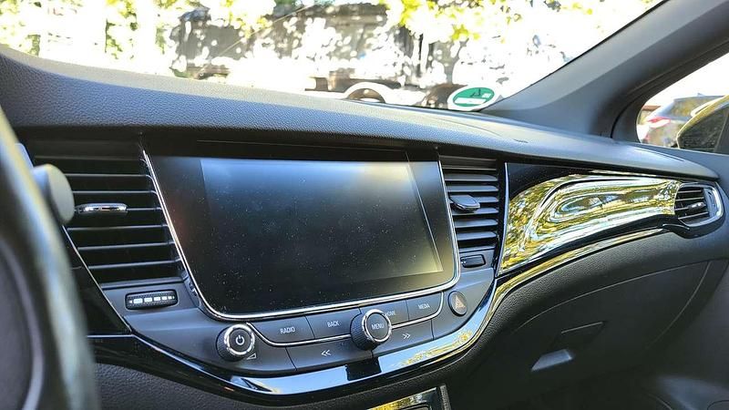 Gebraucht Opel Astra Active 125 PS (91 kW) 2017 Schwarz Kombi