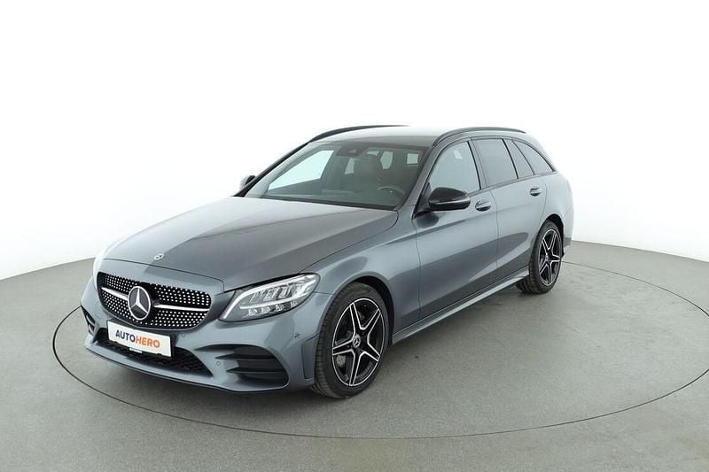 Grau Gebraucht 2019 Mercedes C220 AMG line Kombi | 25.680 € (Fairer Preis) - Bild 1/3