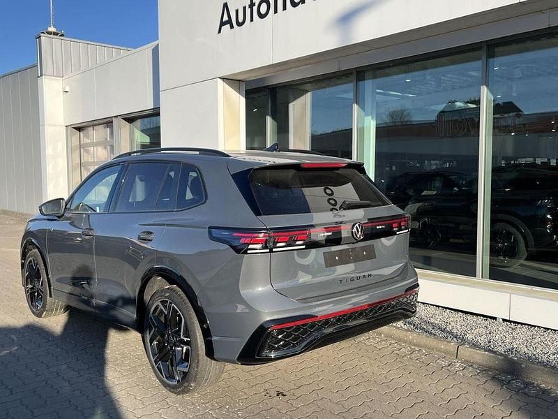 Neu VW Tiguan Style 150 PS (110 kW) 2025 Grau SUV