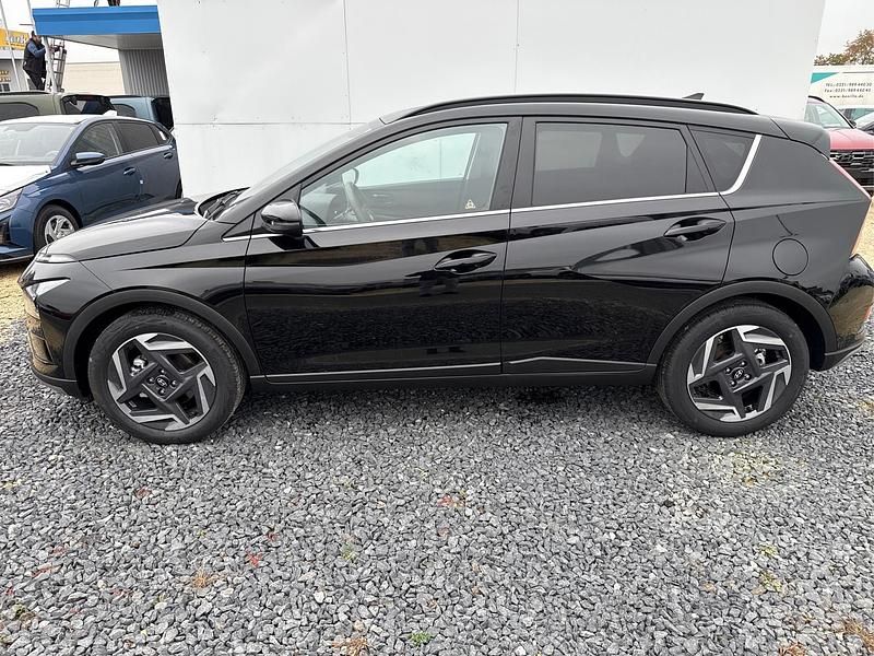 Neu Hyundai Bayon Premium 100 PS (73 kW) 2025 Phantom black x5b SUV
