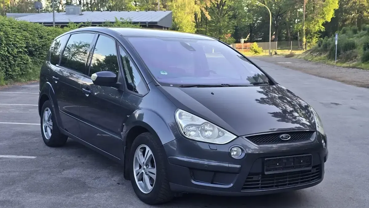 Gebraucht Ford S-MAX S 125 PS (91 kW) 2009 Grau Van / Kleinbus