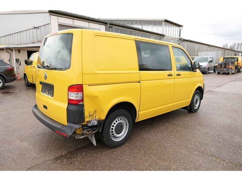 Gebraucht VW T5 84 PS (61 kW) 2013 Ginstergelb r1032 Van