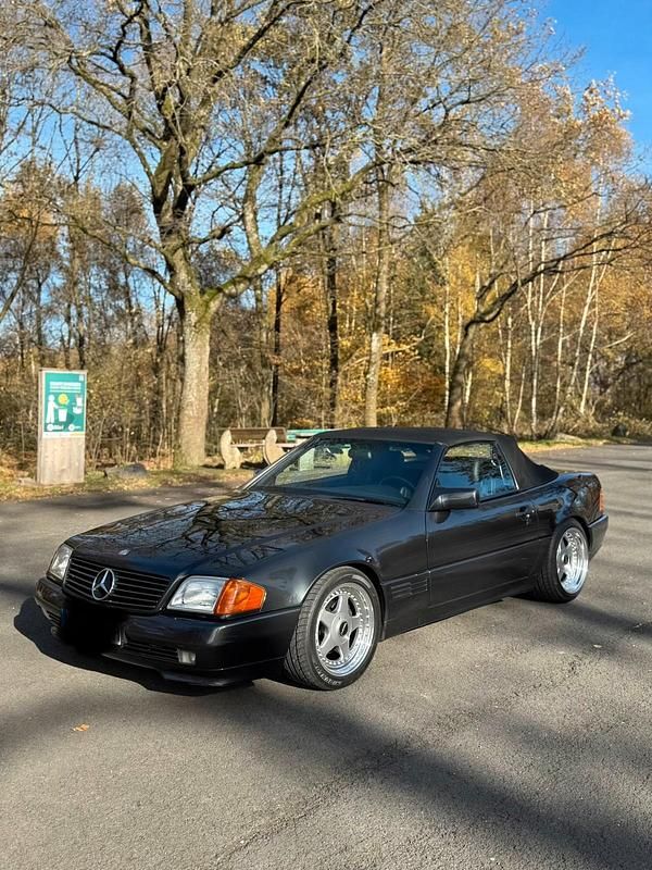 Gebraucht Mercedes SL300 231 PS (169 kW) 1992 Schwarz Cabrio