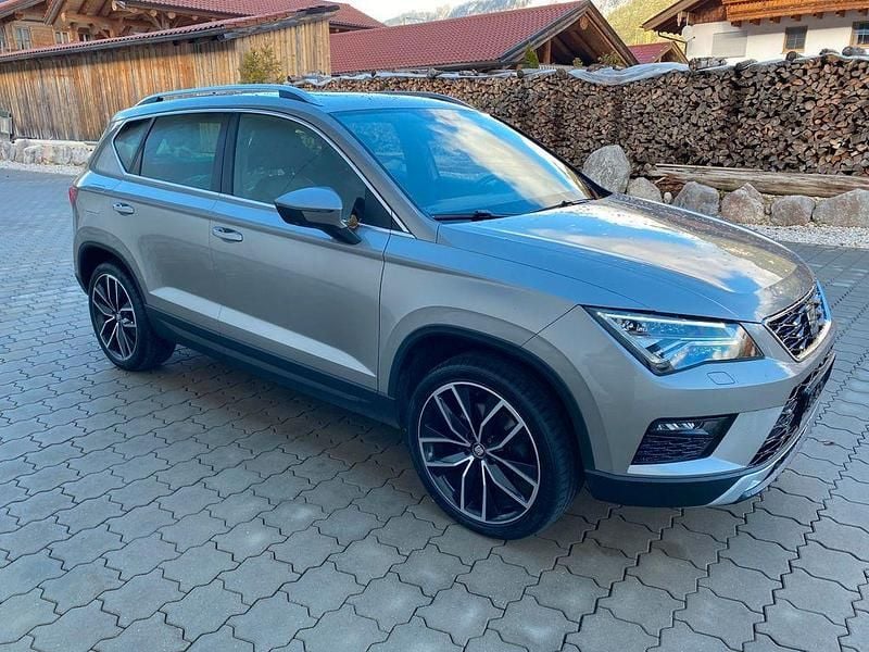 Beige Gebraucht 2018 Seat Ateca 4Drive SUV | 17.900 € (Fairer Preis) - Bild 1/4