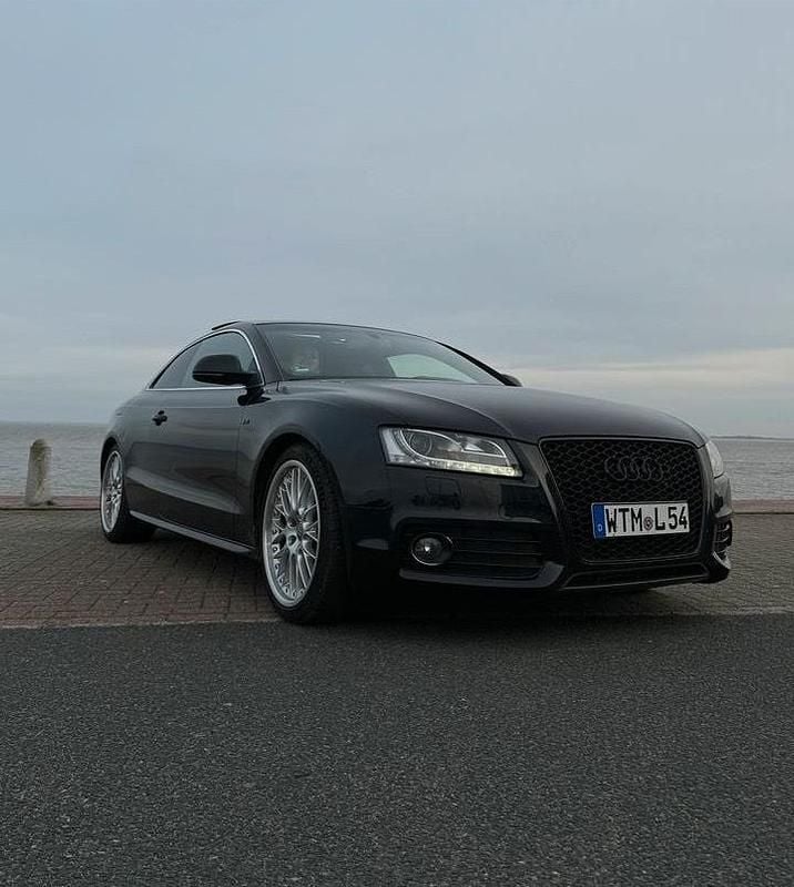 Schwarz Gebraucht 2009 Audi A5 S-Line Coupé | 9.899 € - Bild 1/4