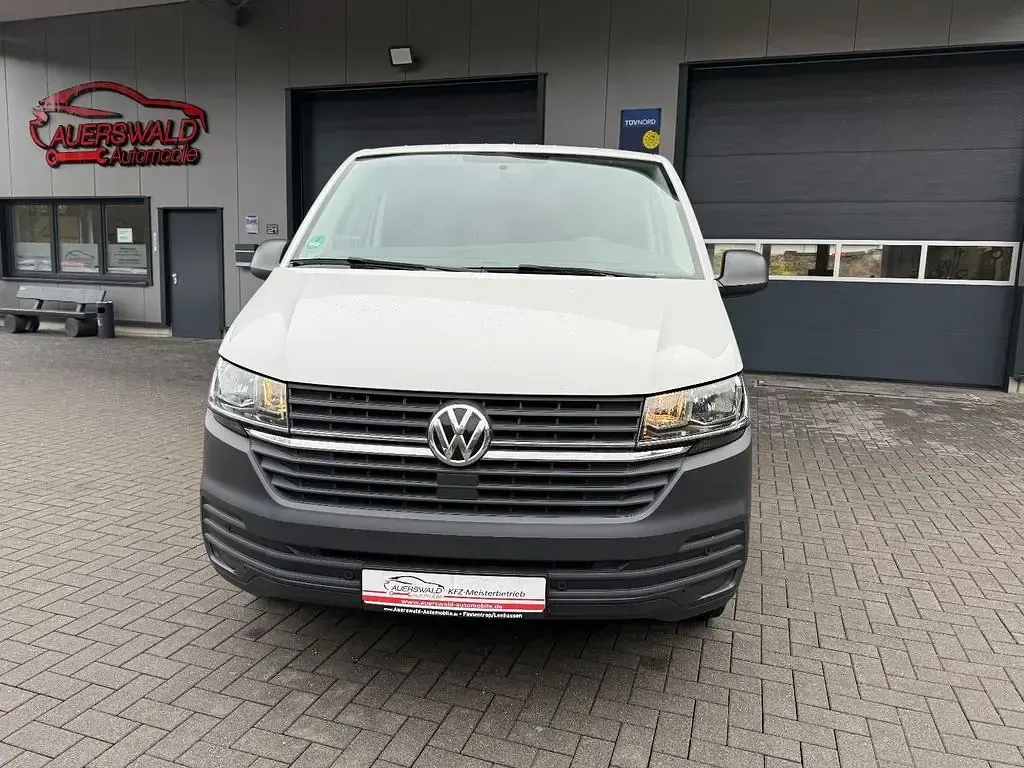 Second-hand VW Transporter 110 CP (80 kW) 2021 Alb Van
