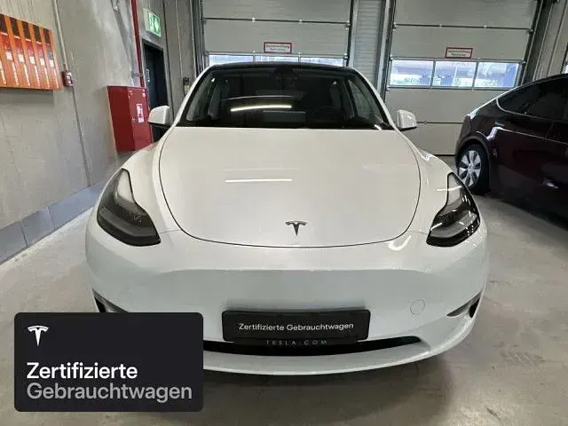 Gebraucht Tesla Model Y Performance 392 kW (533 PS) 2023 Pearl white multicoat SUV