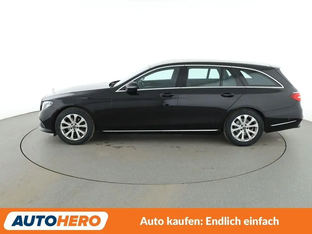 Usado Mercedes E200 Exclusive 184 CV (135 kW) 2019 Negro Familiar