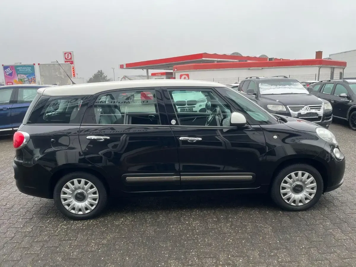 Gebraucht Fiat 500L Living 120 PS (88 kW) 2015 Schwarz Van / Kleinbus