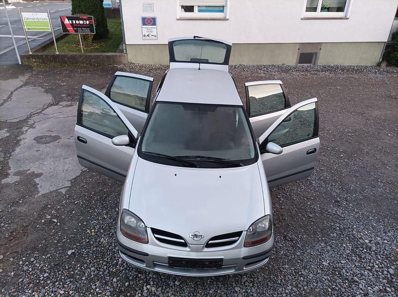Silber Gebraucht 2000 Nissan Almera Tino Visia Van / Kleinbus | 4.990 € - Bild 1/4