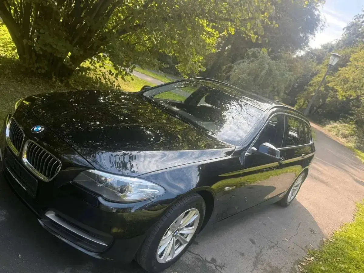 Gebraucht BMW 520 184 PS (135 kW) 2013 Schwarz Kombi
