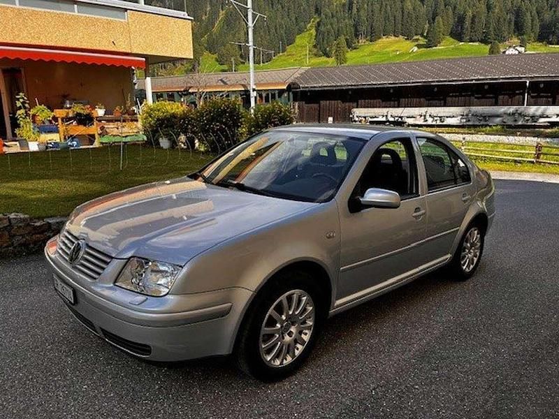 Silber Gebraucht 2000 VW Bora Limousine | 8.400 € - Bild 1/4