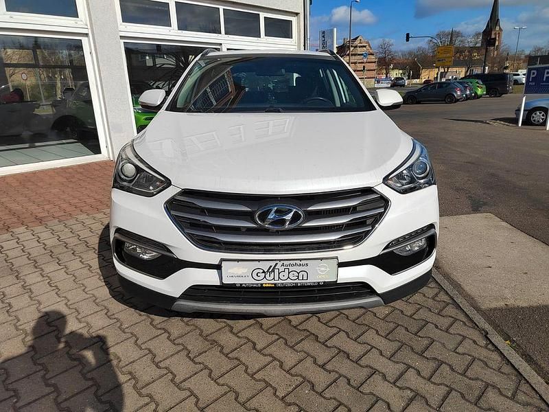 Gebraucht Hyundai Santa Fe 200 PS (147 kW) 2018 Weiß SUV
