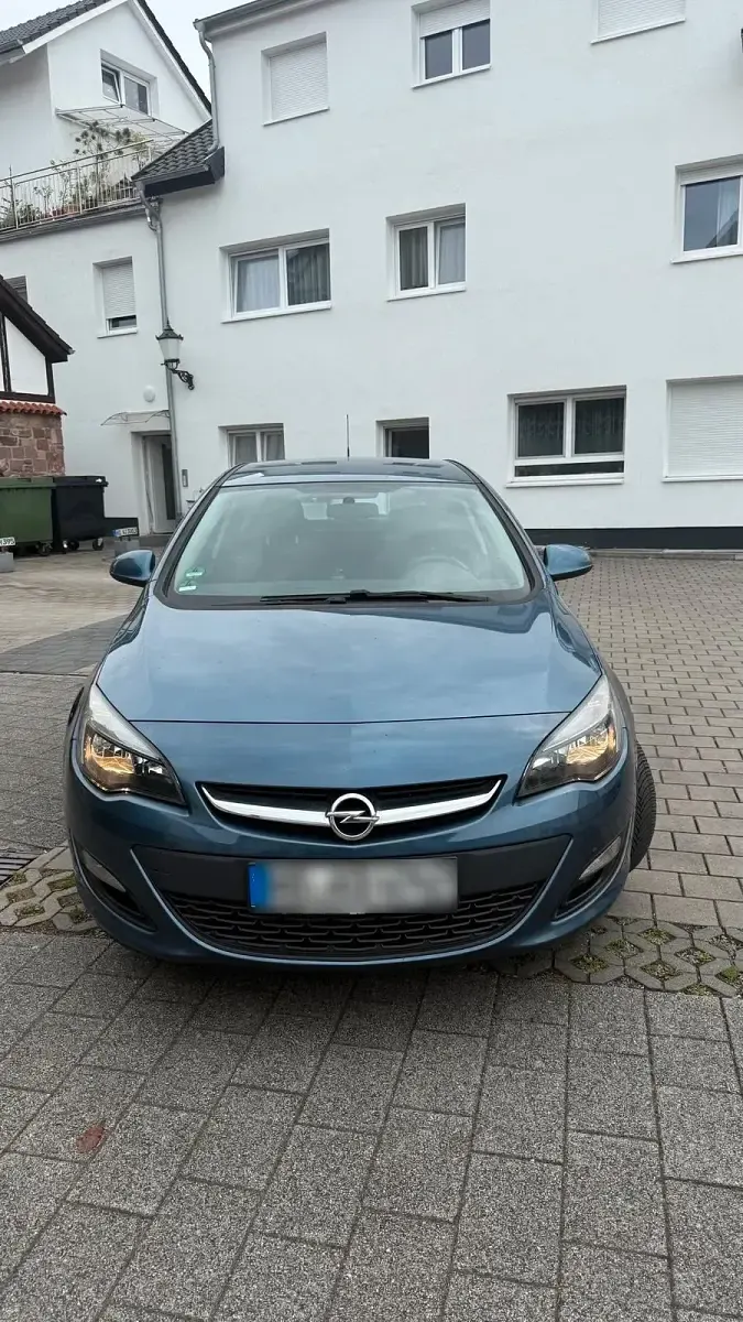 Gebraucht Opel Astra 140 PS (102 kW) 2015 Blau Limousine