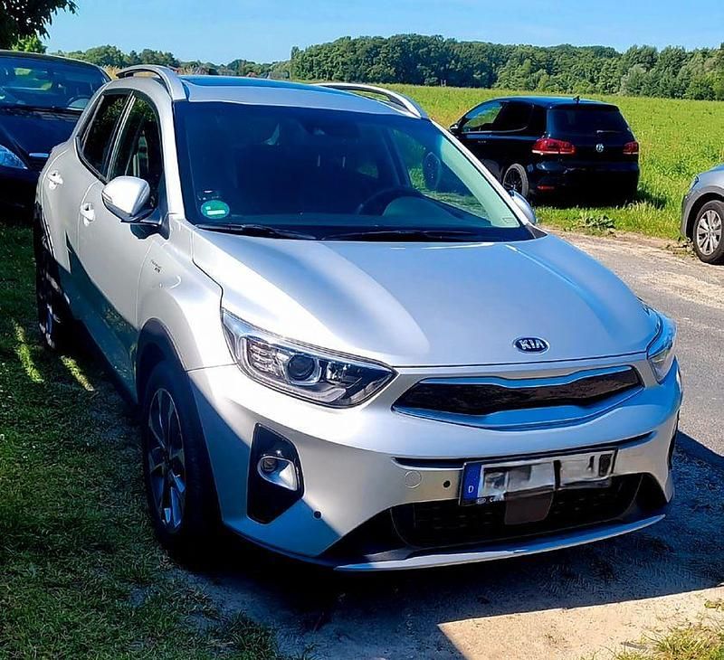 Gebraucht Kia Stonic Platinum 120 PS (88 kW) 2018 Silber SUV