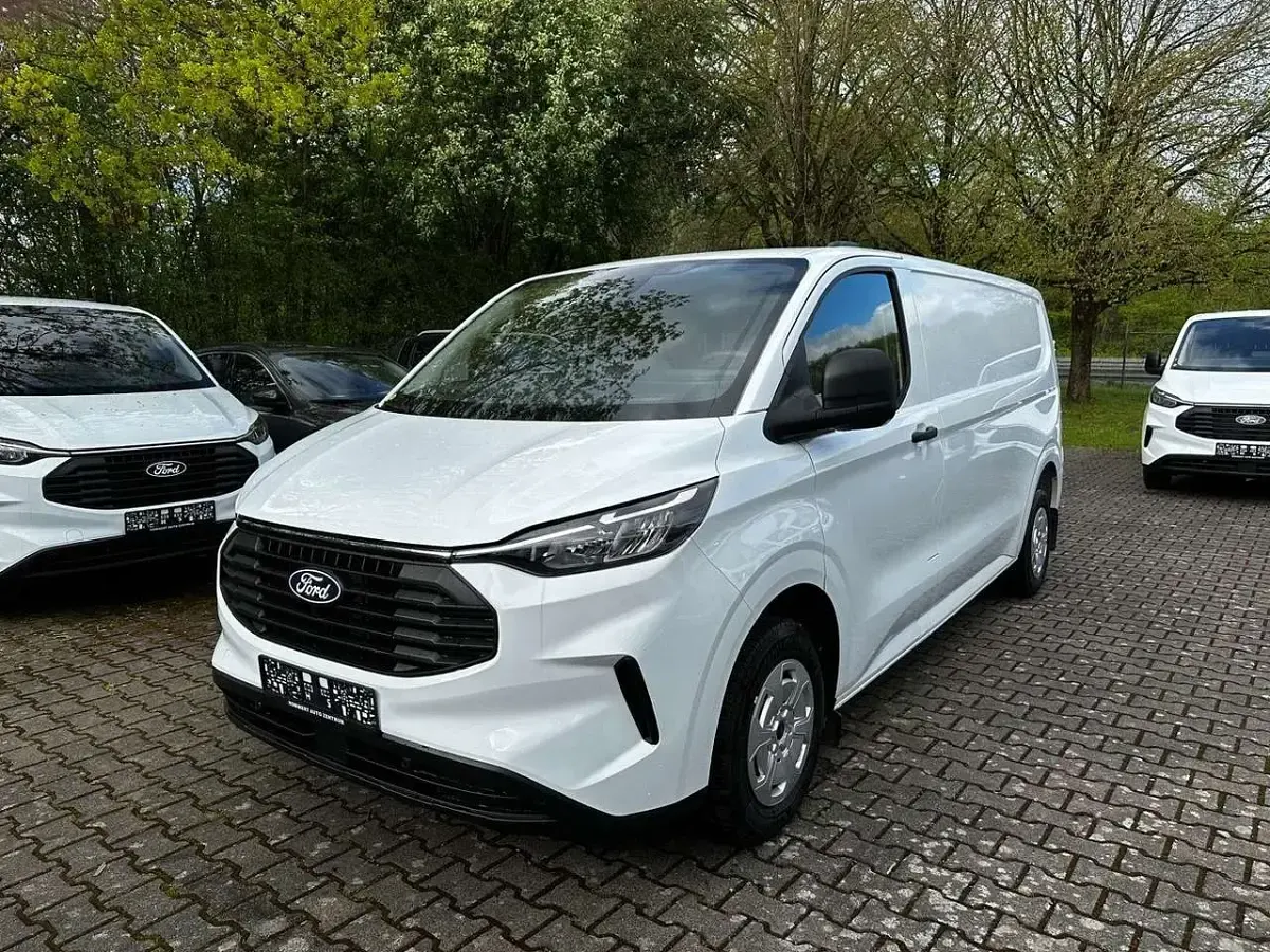 Neu Ford Transit Custom Trend 150 PS (110 kW) 2026 Frost weiß Van / Kleinbus