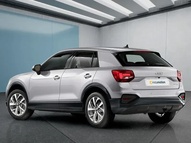 Gebraucht Audi Q2 Advanced 150 PS (110 kW) 2025 Silber SUV