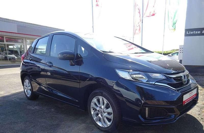 Gebraucht Honda Jazz Trend 102 PS (75 kW) 2019 Midnight blue Kleinwagen
