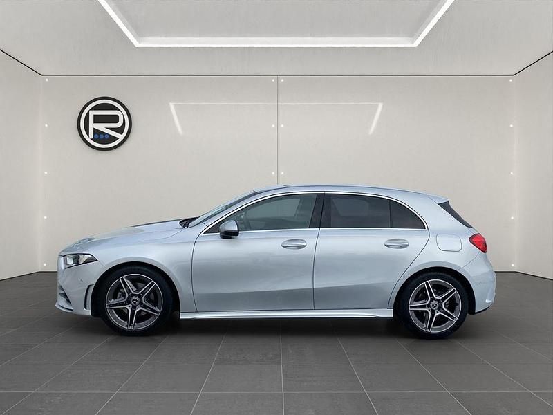 Gebraucht Mercedes A180 AMG line 136 PS (100 kW) 2020 Iridiumsilber  metalliclack Limousine