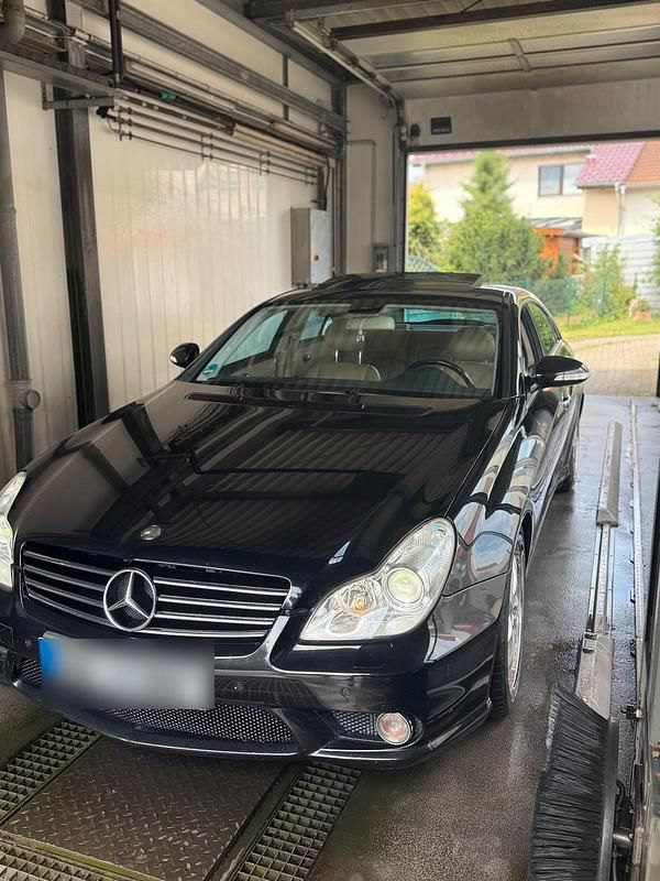 Schwarz Gebraucht 2005 Mercedes CLS350 AMG line Coupé | 8.500 € (Fairer Preis) - Bild 1/4