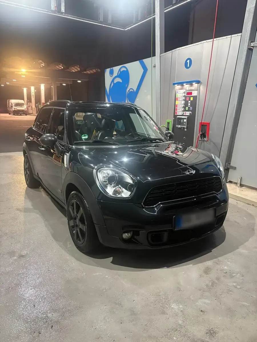 Second-hand Mini Countryman 143 CP (105 kW) 2011 Negru SUV