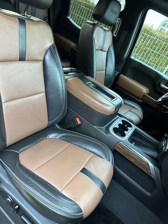 Gebraucht Chevrolet Silverado 426 PS (313 kW) 2019 Schwarz SUV