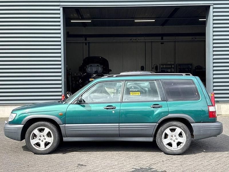 Gebraucht Subaru Forester 125 PS (91 kW) 2001 Grün SUV