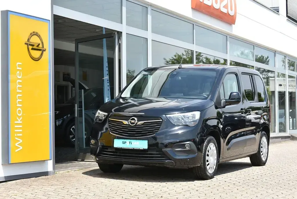 Gebraucht Opel Combo Life Elegance 131 PS (96 kW) 2022 Schwarz Van / Kleinbus