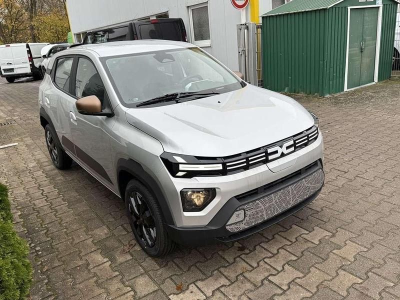 Neu Dacia Spring Extreme 47 kW (65 PS) 2025 Lightninggrau Kleinwagen