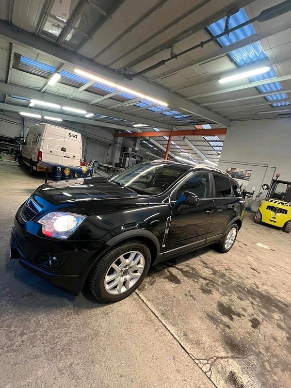 Gebraucht Opel Antara 163 PS (119 kW) 2011 Schwarz SUV