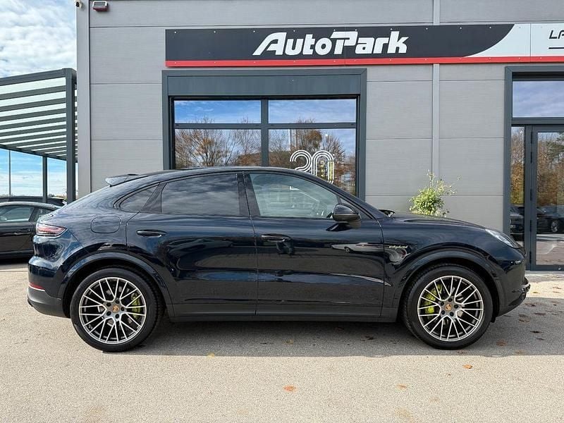 Gebraucht Porsche Cayenne Coupe 462 PS (339 kW) 2022 Blau Coupé