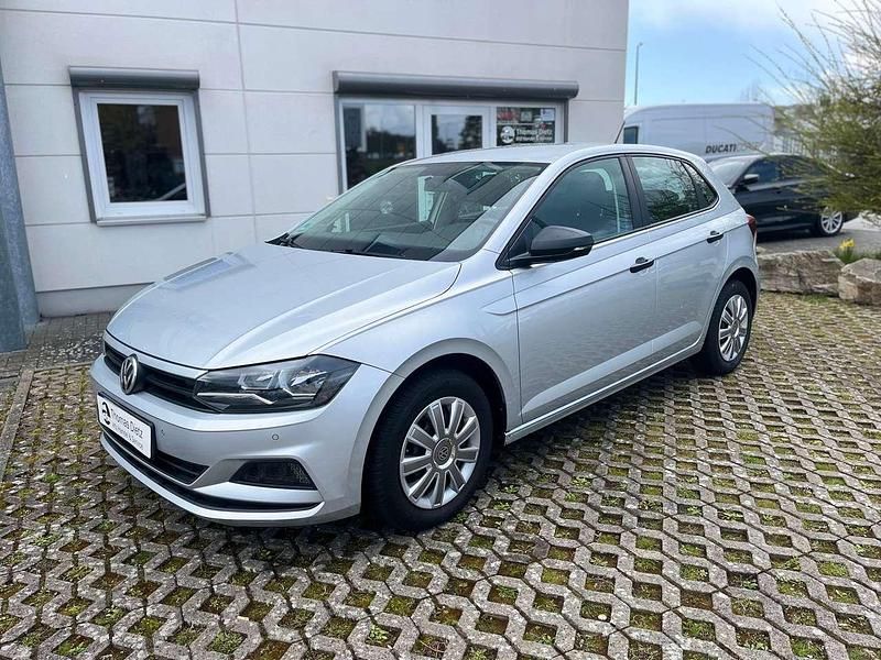 Usado VW Polo S 65 HP (47 kW) 2018 Prateado Citadino