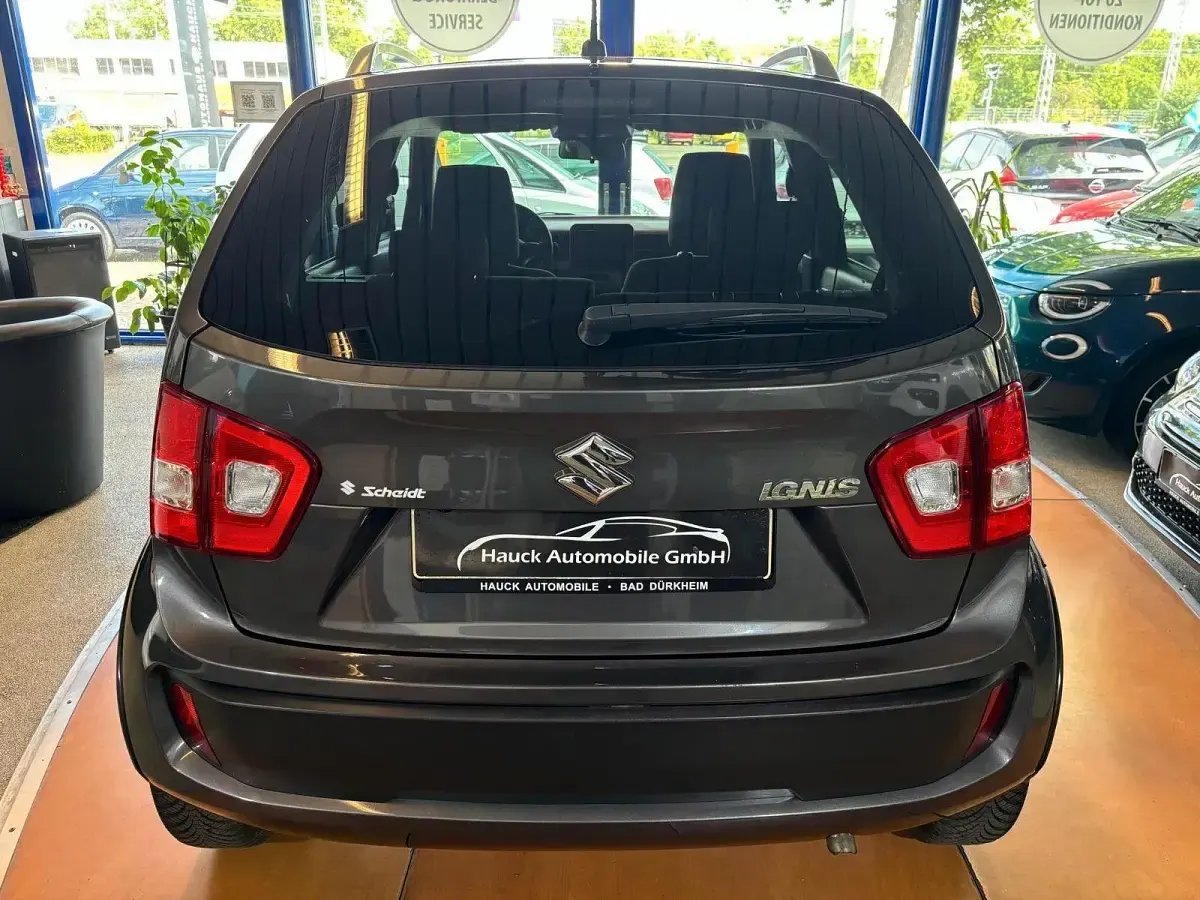 Gebraucht Suzuki Ignis Comfort+ 90 PS (66 kW) 2017 Grau SUV