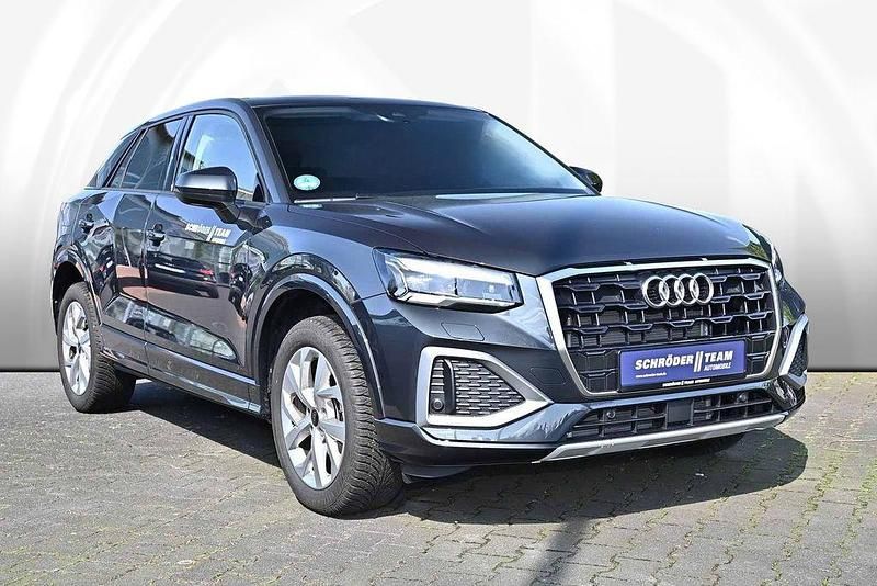Używany Audi Q2 Advanced 116 KM (85 kW) 2025 Szary SUV