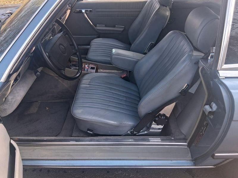 Gebraucht Mercedes 560 231 PS (169 kW) 1987 Blau Cabrio