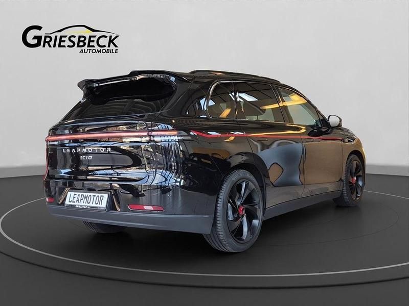 Neu Leapmotor C10 439 kW (598 PS) 2026 Schwarz SUV