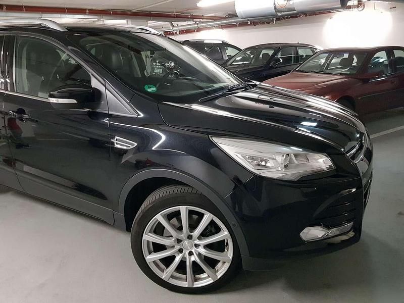 Gebraucht 2013 Ford Kuga Titanium SUV | 12.000 € (Teuer) - Bild 1/4
