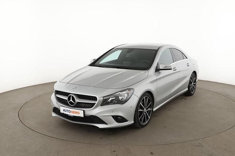 Gebraucht Mercedes CLA180 Urban 122 PS (89 kW) 2016 Limousine