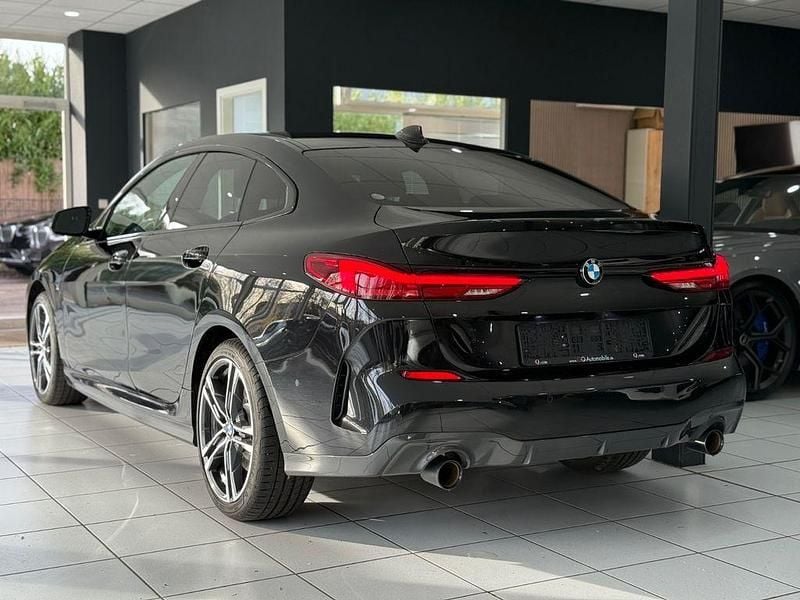 Gebraucht BMW 220 M Sport 178 PS (130 kW) 2023 Black sapphire metallic Limousine