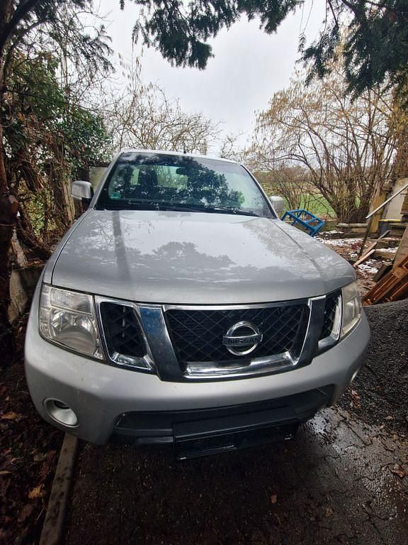 Gebraucht Nissan Navara 190 PS (139 kW) 2012 Grau Abholung