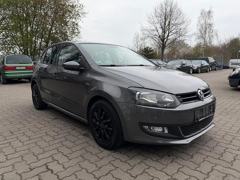 Gebraucht VW Polo Life 60 PS (44 kW) 2013 Grau Kleinwagen
