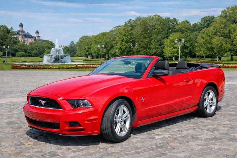 Gebraucht Ford Mustang 309 PS (227 kW) 2012 Rot Cabrio