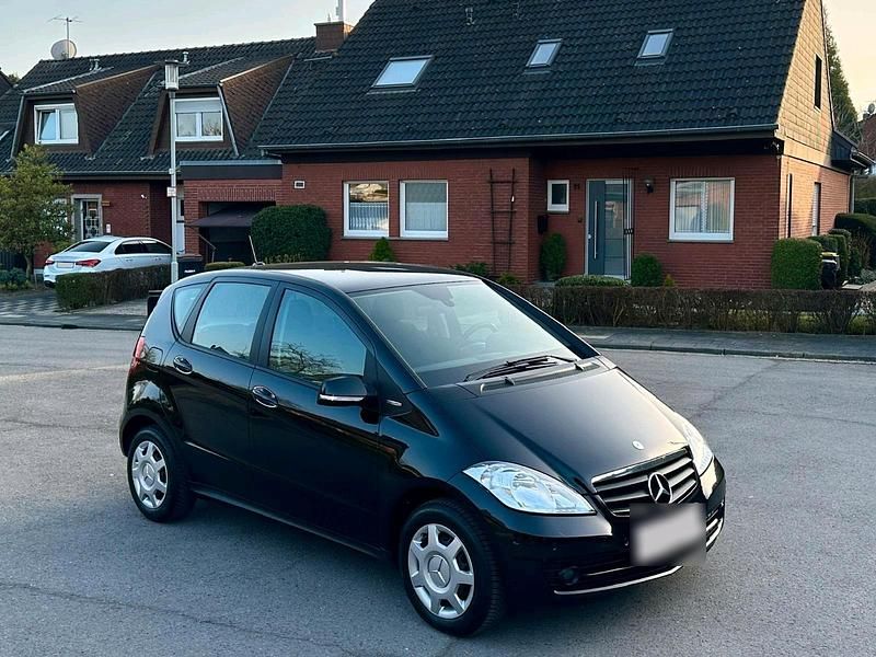 Gebraucht Mercedes A160 95 PS (69 kW) 2010 Schwarz Kleinwagen