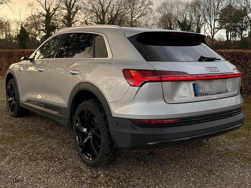 Gebraucht Audi e-tron Advanced 300 kW (408 PS) 2019 Grau SUV