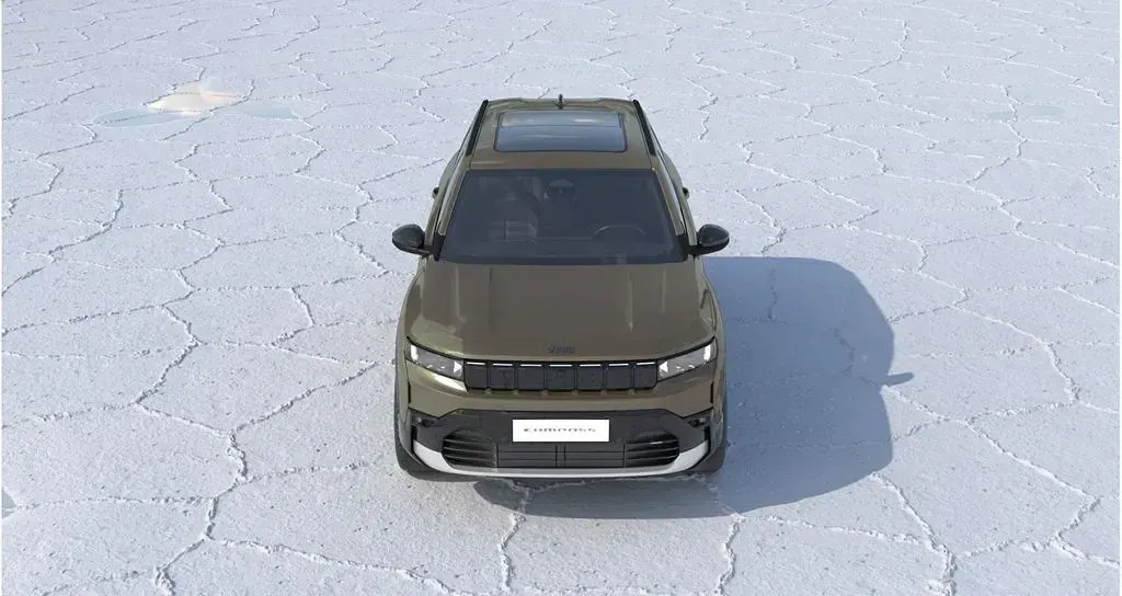 Neu Jeep Compass 145 PS (106 kW) 2026 Grün SUV